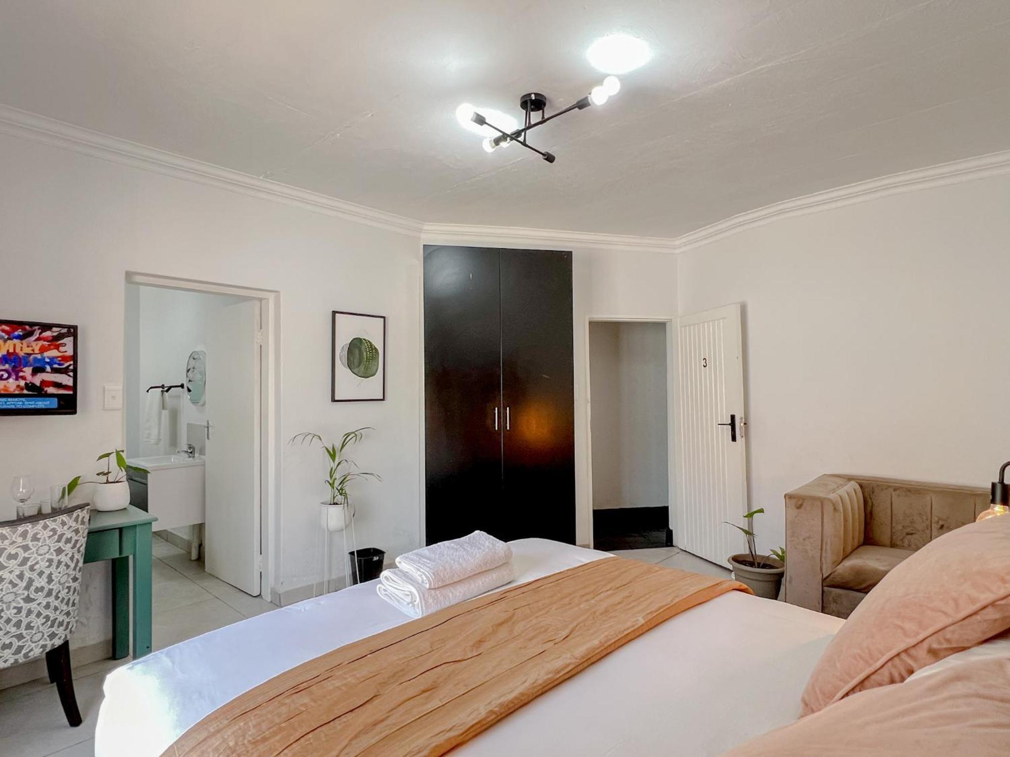 Amoris Guesthouse - In Brooklyn Претория Екстериор снимка
